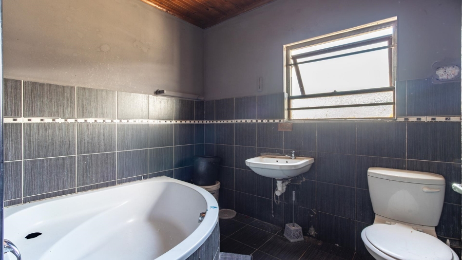 12 Bedroom Property for Sale in Brooklyn Western Cape